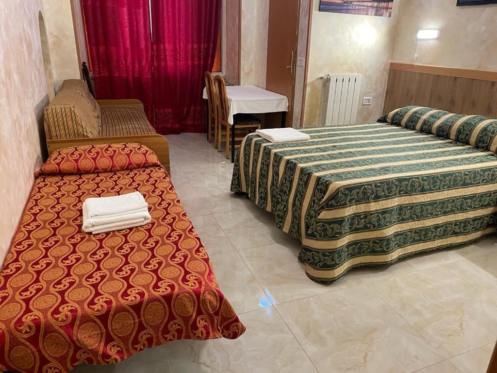 Hotel Termini Relex House Rzym Zewnętrze zdjęcie
